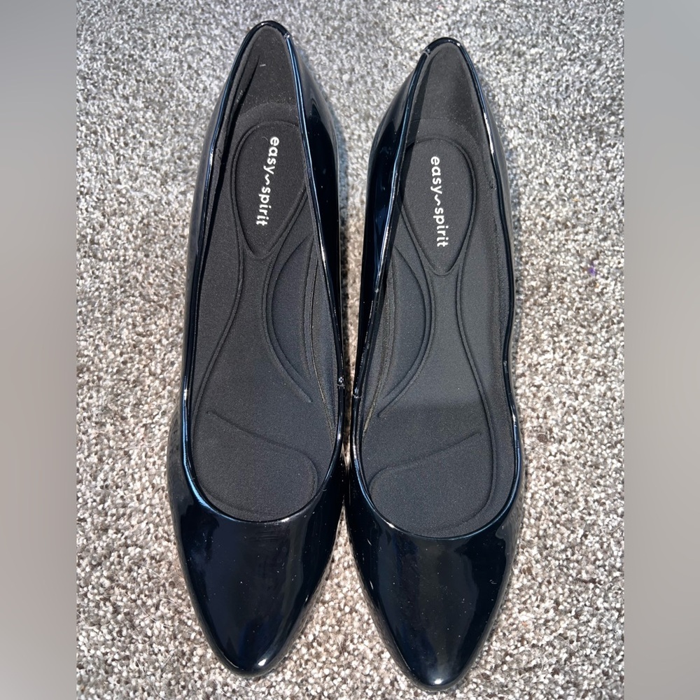 Easy Spirit Women's Black Shoe